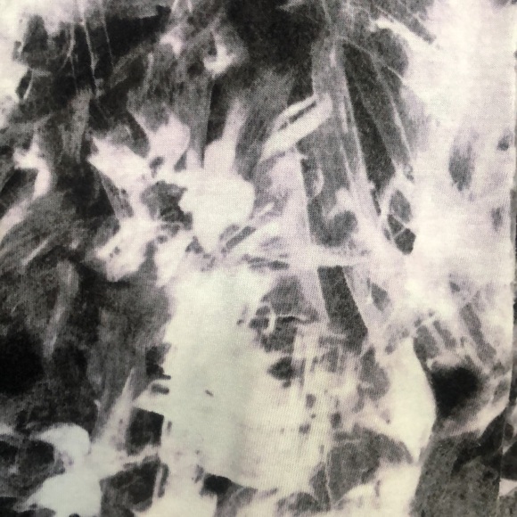 Simply Vera Wang Tank Top - Picture 3 of 11